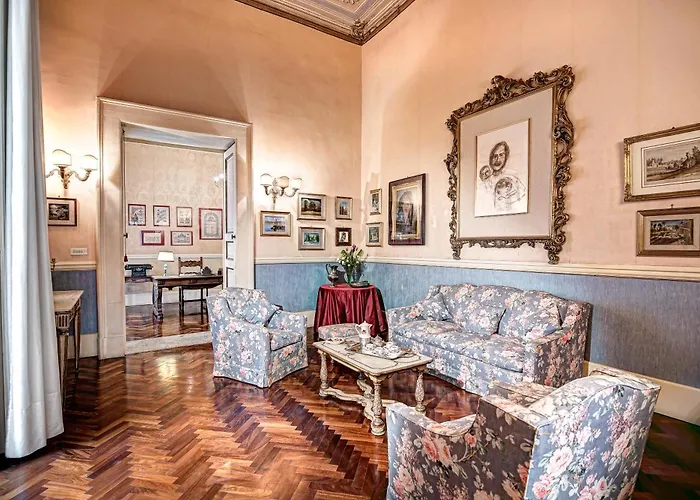 Arthouse Lady Marys Tribunali Luxury Suite