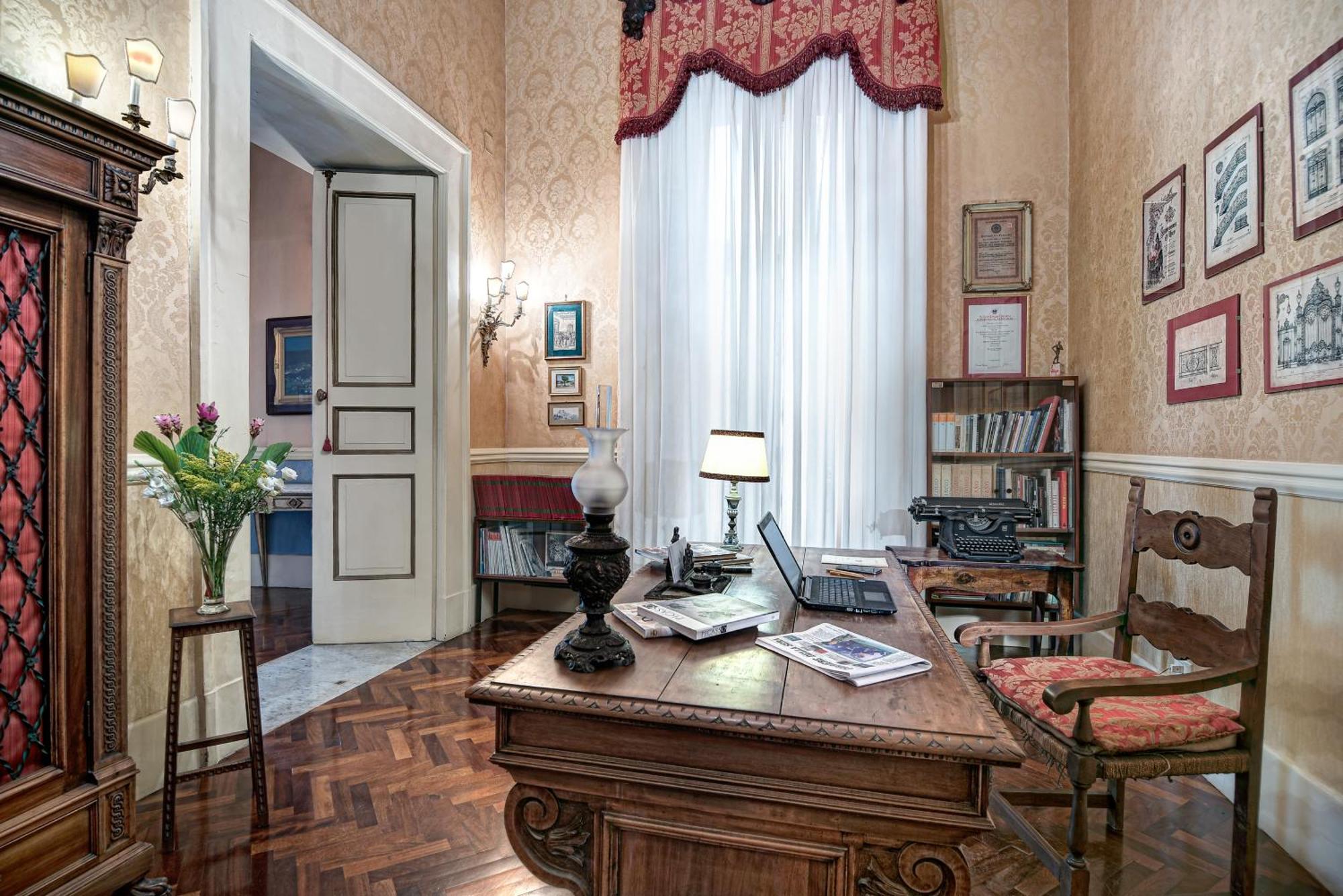 Arthouse Lady Marys Tribunali Luxury Appartement