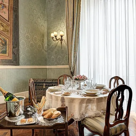 Arthouse Lady Marys Tribunali Luxury Suite Nápoles Exterior foto